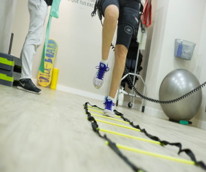 imagen ¿Qué máster en fisioterapia deportiva tiene prácticas profesionales en clínicas?